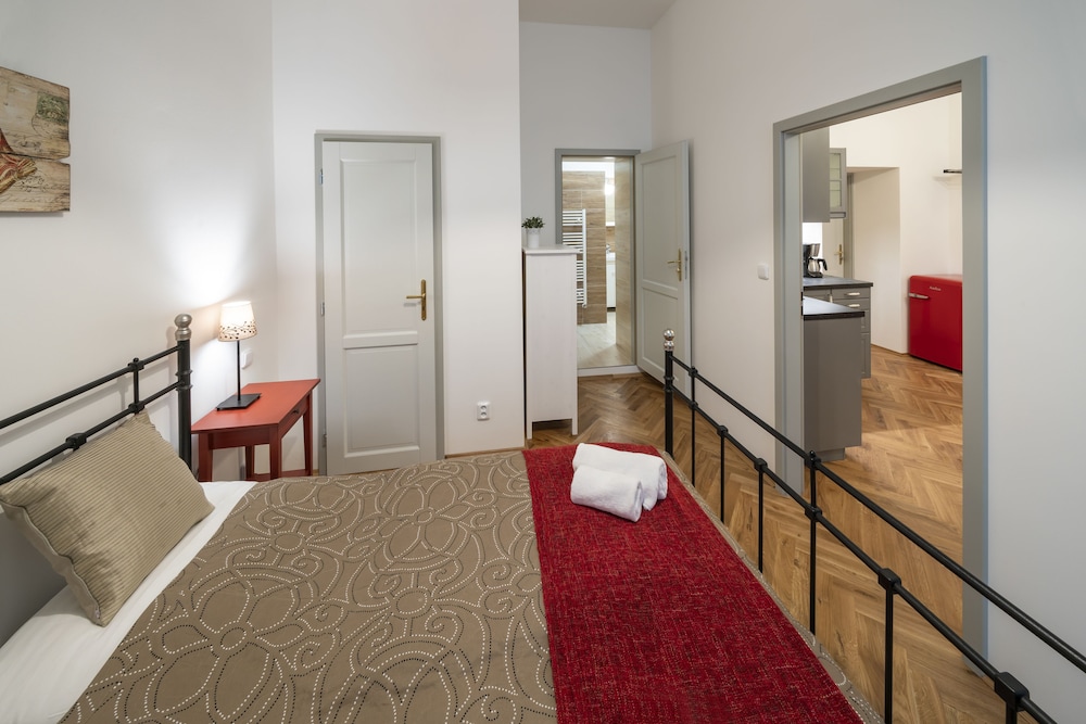 Old Town Aparthotel Michalska 21/75