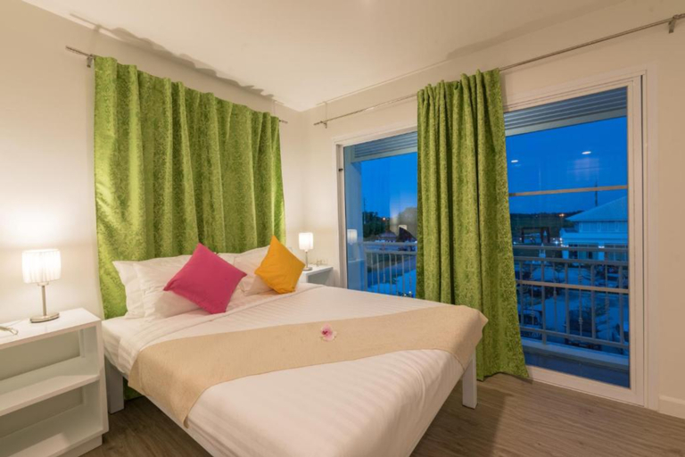 2 Bedrooms