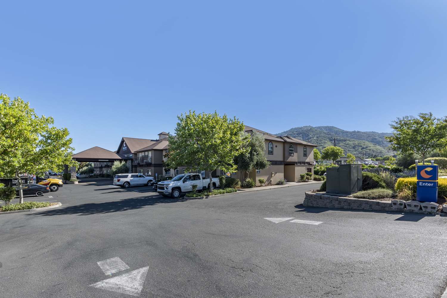 Comfort Inn & Suites Ukiah Mendocino County 33/34