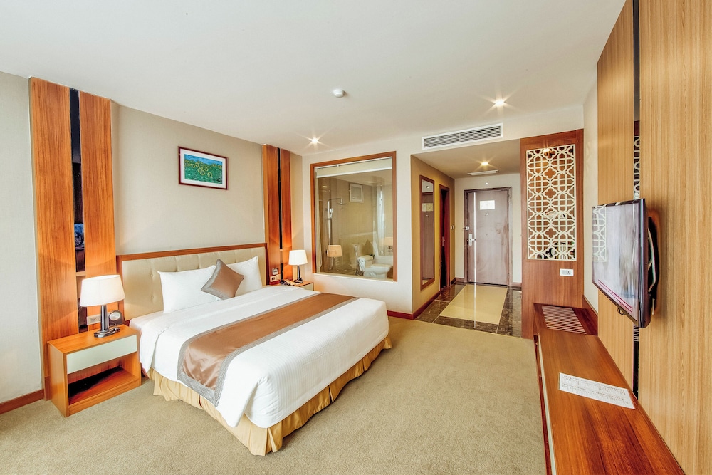 Deluxe, King Bed, Muong Thanh Luxury Bac Ninh 2/4