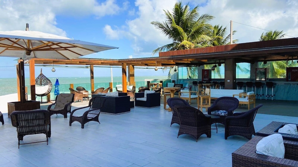 Maria Farinha Praia Hotel 43/55