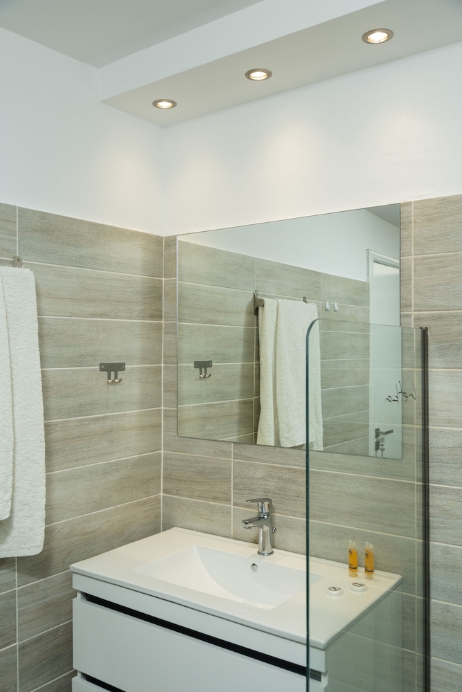 Lefka Hotel Apartments Studios 70/73