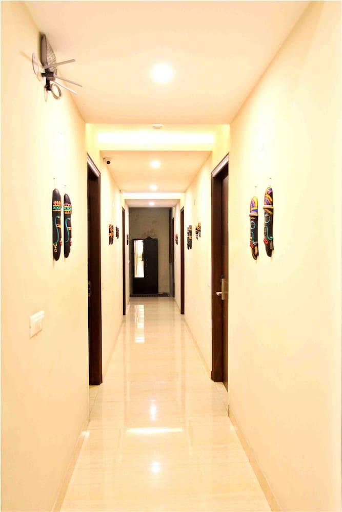 Nirvana Suites 13/50