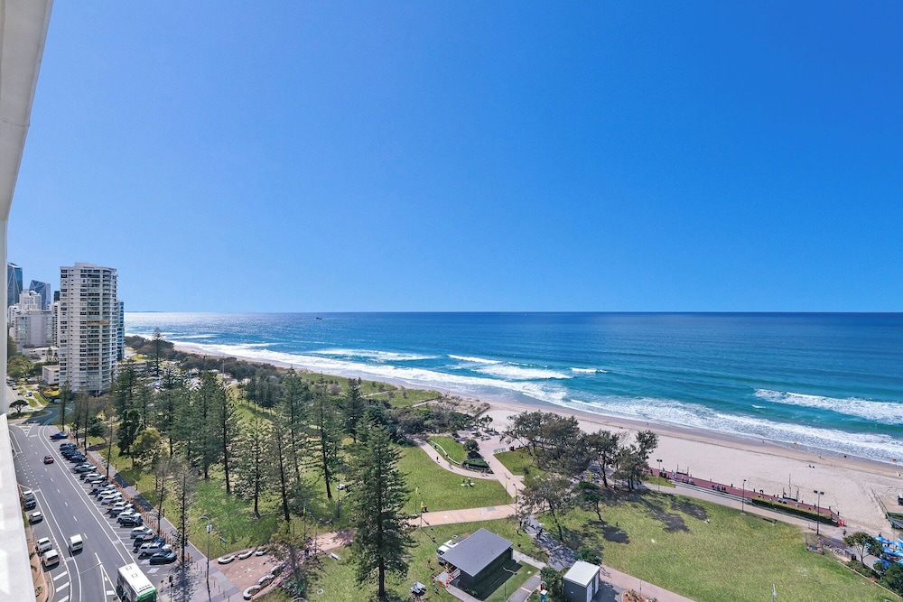 ULTIQA Air on Broadbeach 68/71