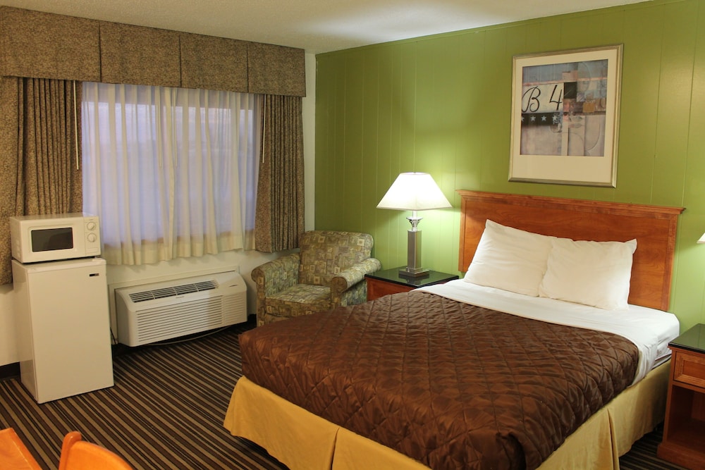Americas Best Value Inn Boardman 7/12