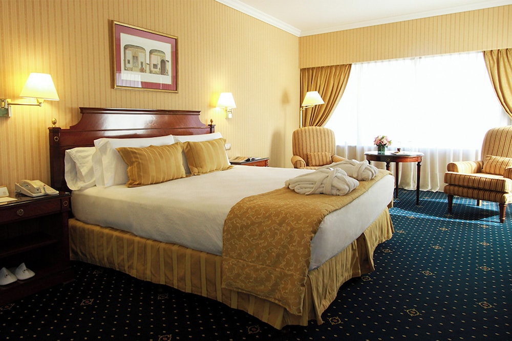 جناح تنفيذي ركني بسرير كينج، Hotel Emperador Buenos Aires 3/7