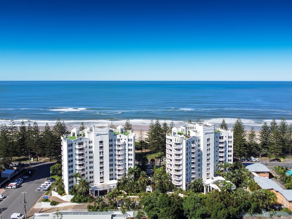 ULTIQA Burleigh Mediterranean Resort 4/65