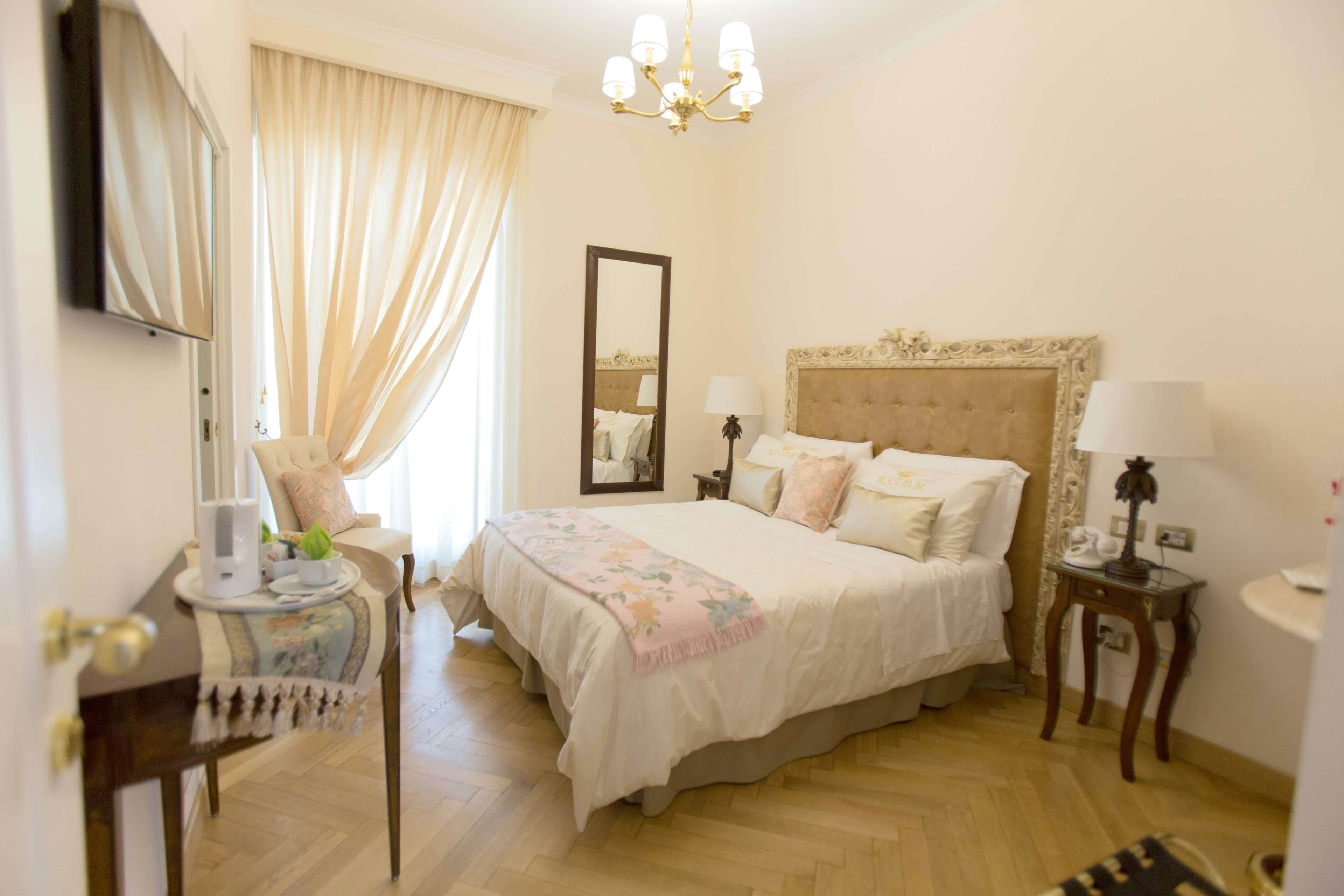 Royal Suite Trinita Dei Monti 8/15