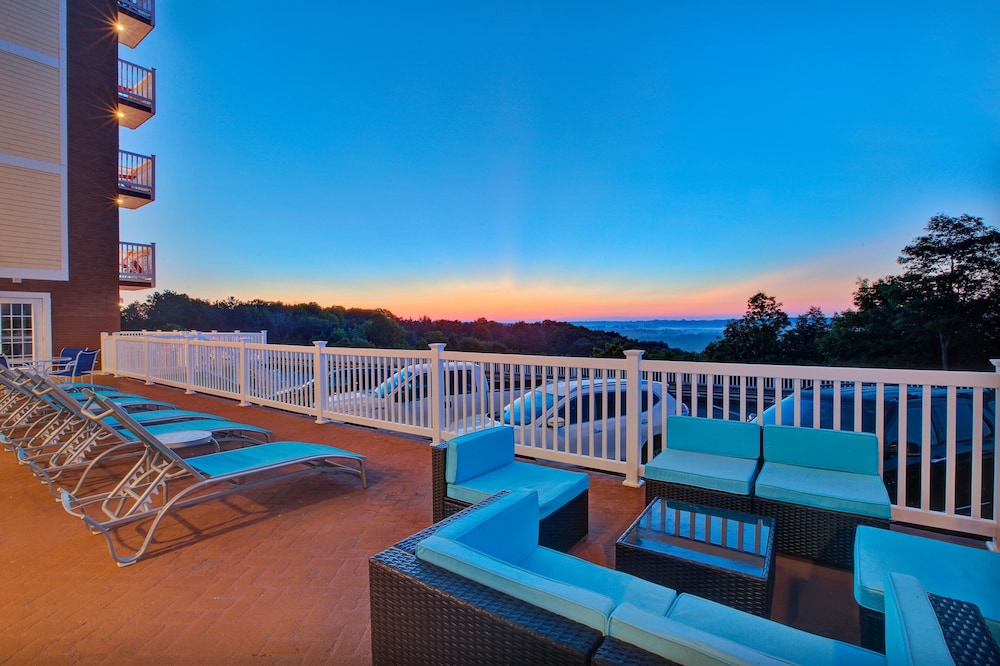 Holiday Inn Express Hotel And Suites Petoskey 3/61