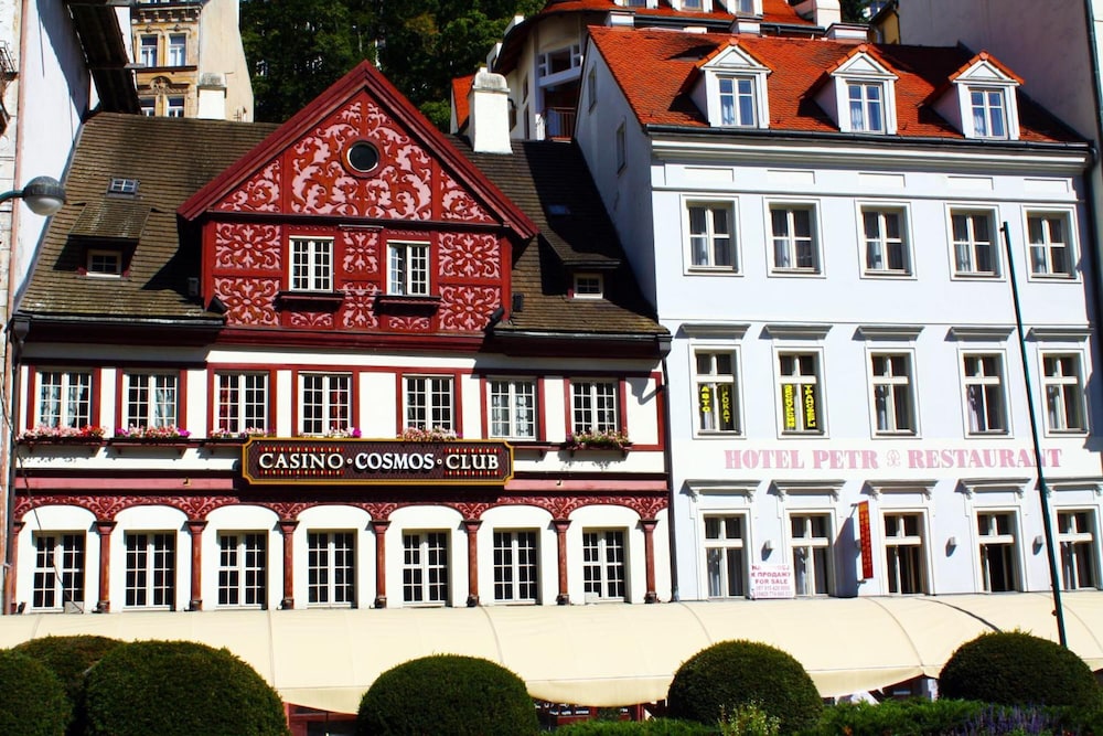 Hotel Petr 2/64