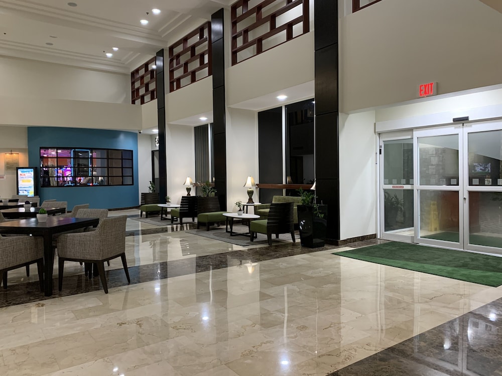 Holiday Inn Mayaguez and Tropical Casino 9/64
