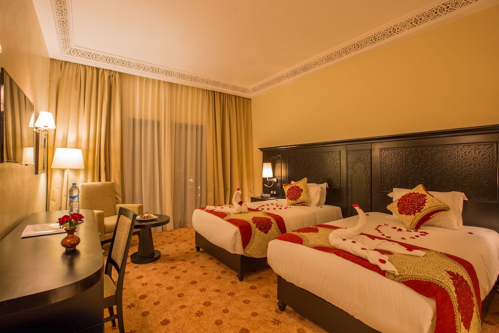 Hotel Riad Ennakhil 23/74