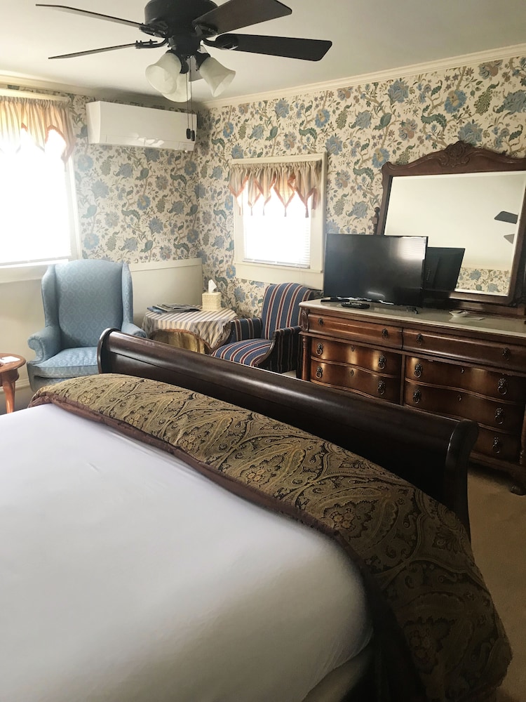 Reynold, King Bed