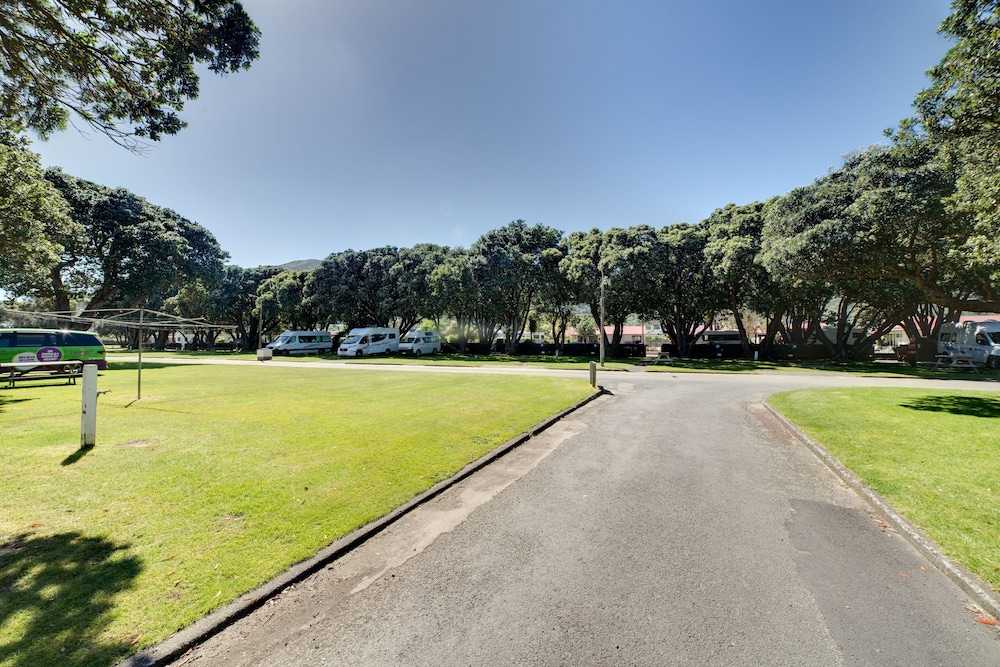 Wellington Top 10 Holiday Park 29/50