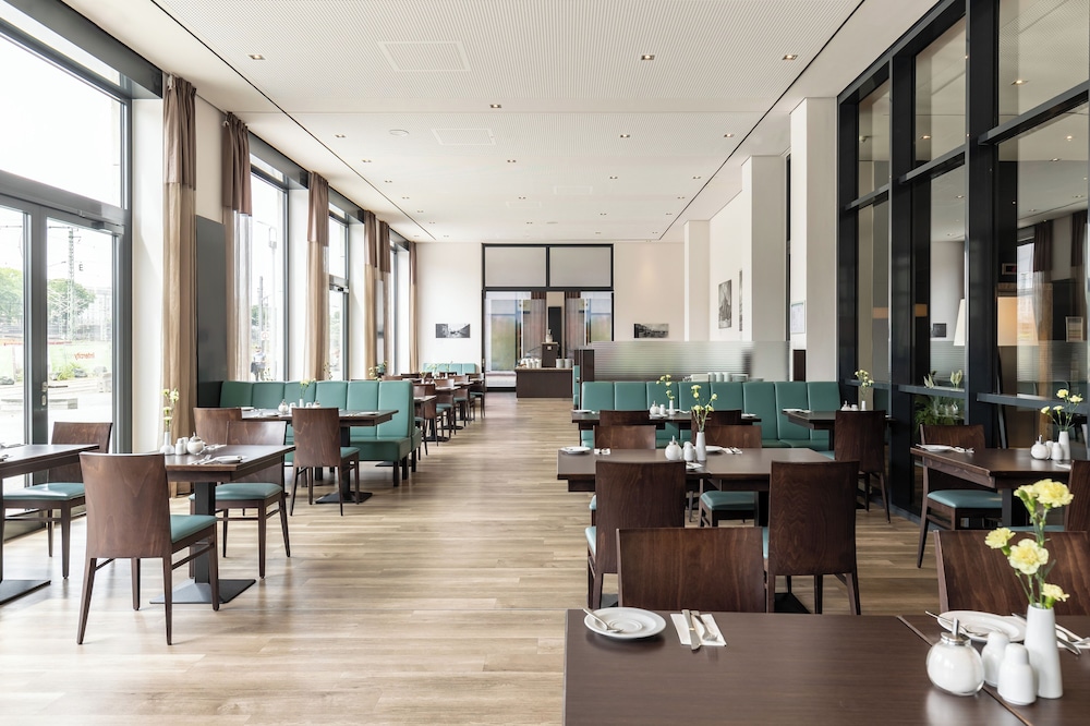 Intercityhotel Dresden 44/59
