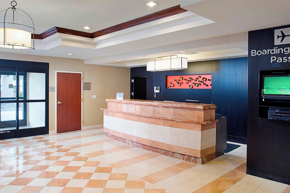 Courtyard By Marriott Palo Alto Los Altos 11/70