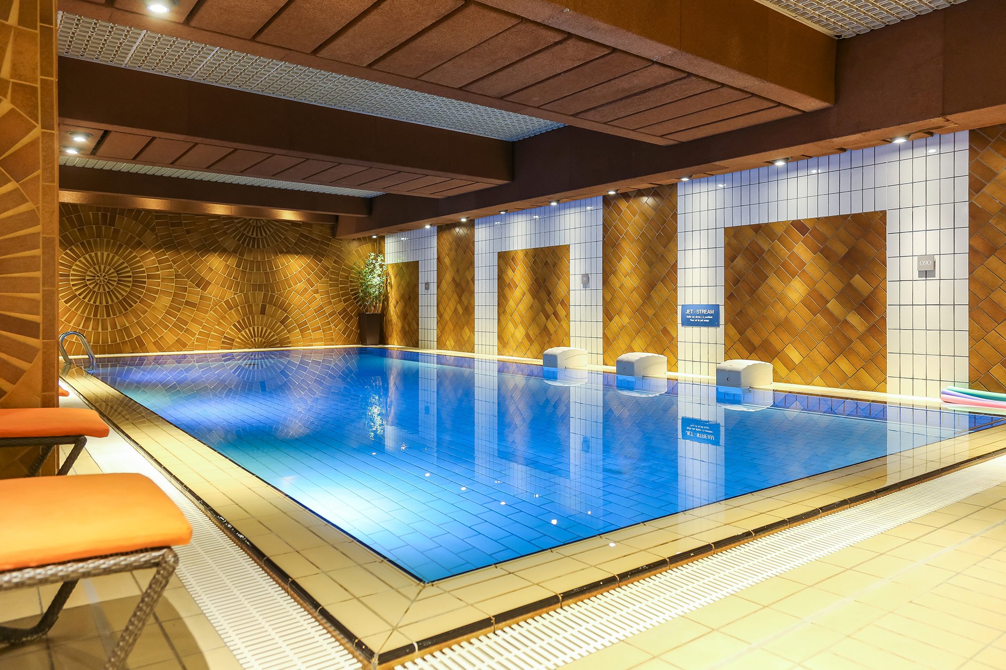 Le Royal Hotels & Resorts 38/82
