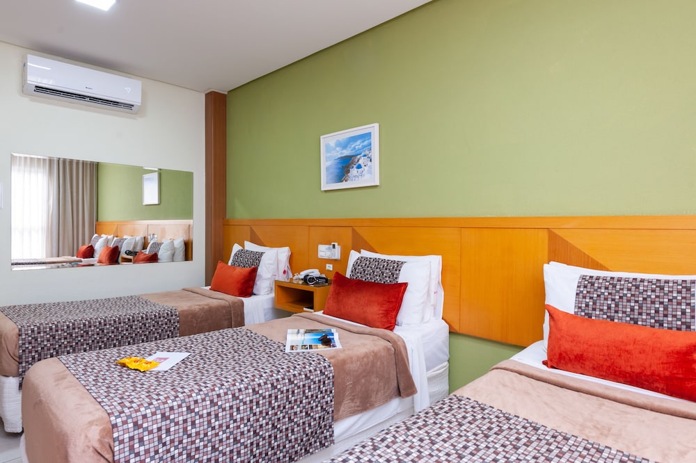 غرفة سوبيريور ثلاثية بسرير مزدوج وسرير فردي، Hotel Santorini 3/5