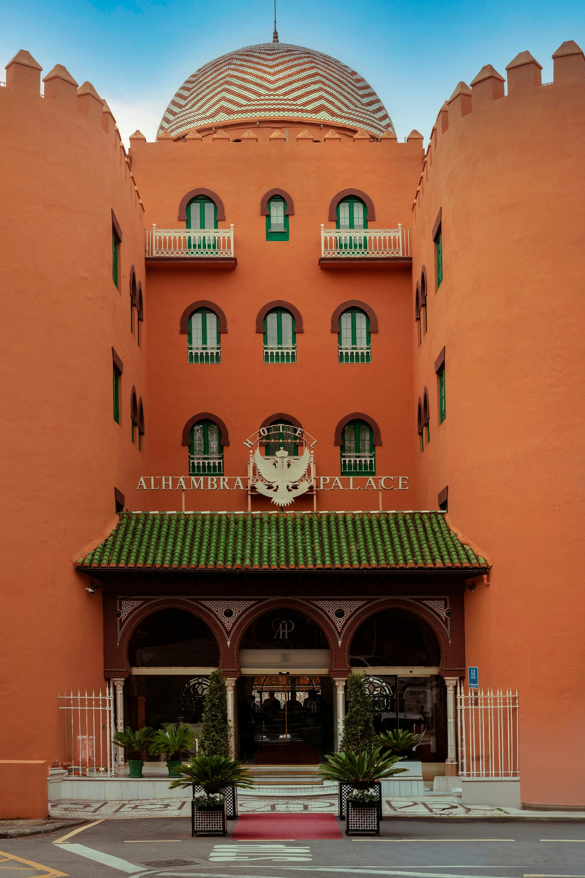 Alhambra Palace Hotel 8/60