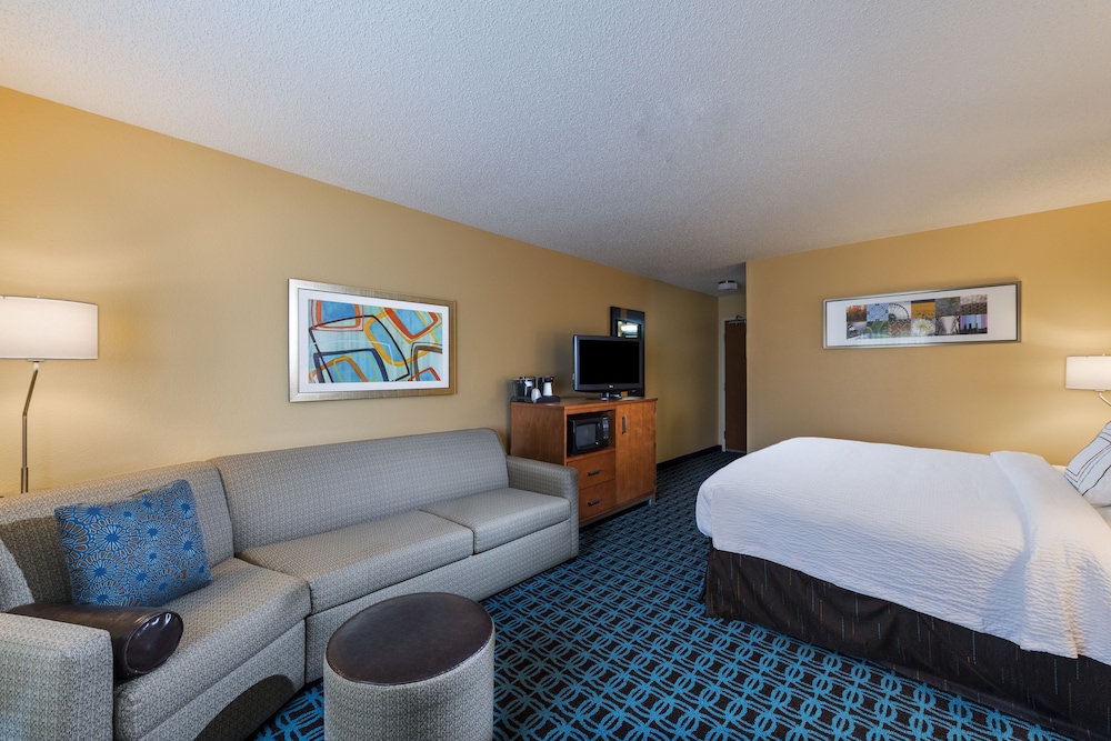 Fairfield Inn & Suites By Marriott St Petersburg Clearwater 6/28