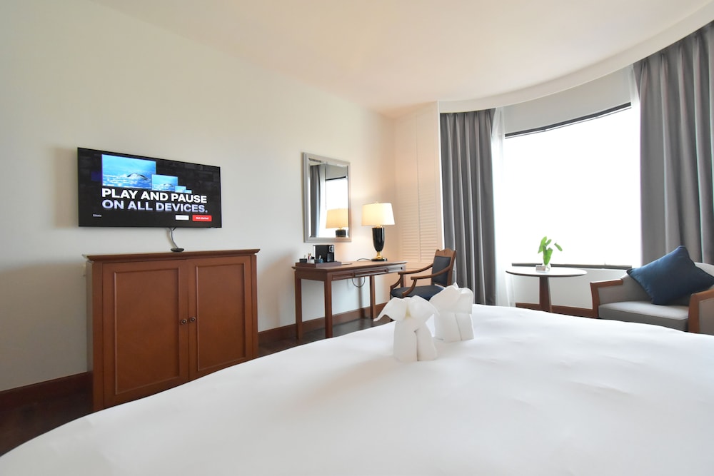Century Park Hotel 17/48