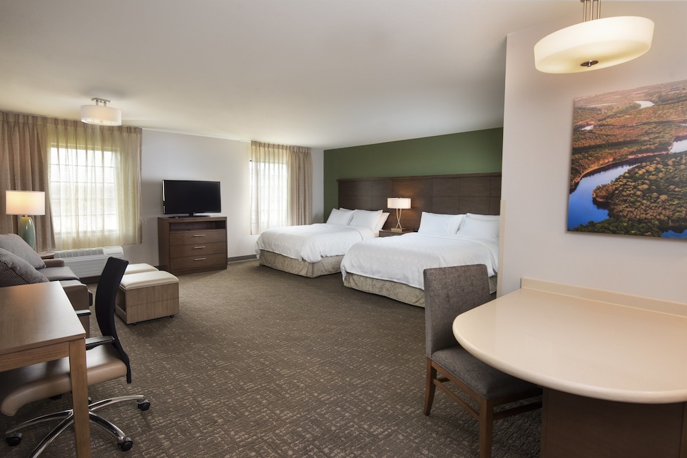 Staybridge Suites Wisconsin Dells - Lake Delton 11/58