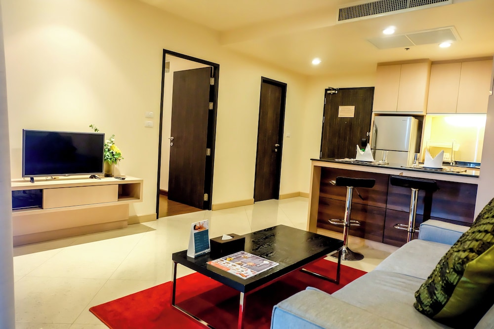 Park Village Rama II 32/50