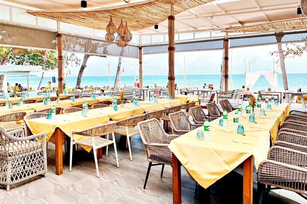 Fair House Beach Resort & Hotel 60/77