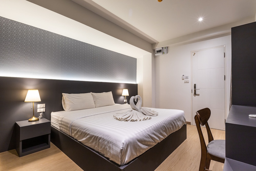 1 Bedroom, Deluxe, Double or Twin Bed