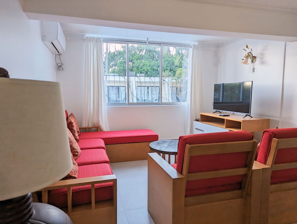 Pirate’s Inn Apartment Hotel 31/59