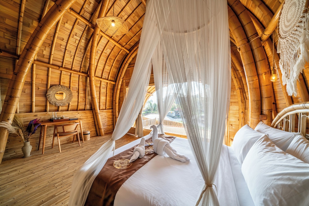 The Dewi Eco Bamboo Villa 27/58