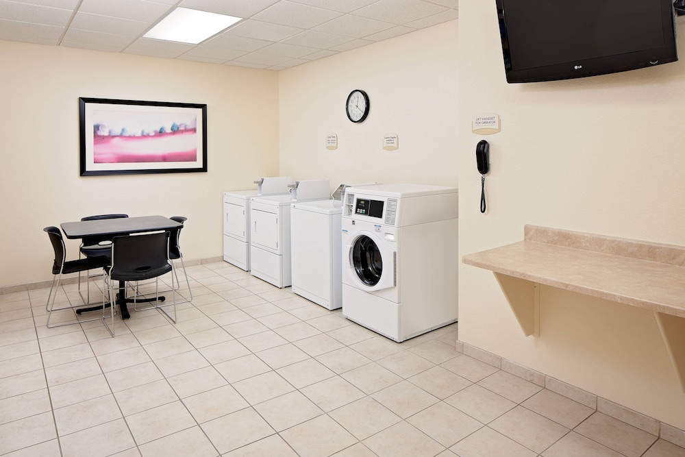 Fairfield Inn Suites By Marriott Dallas Mansfield 22/32