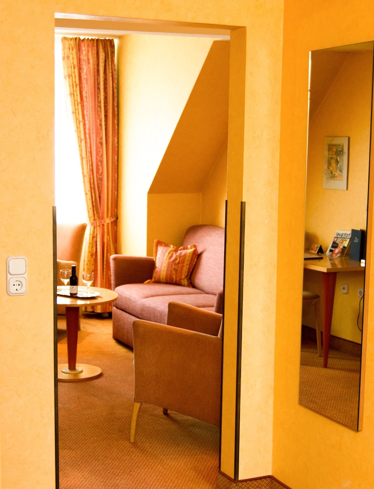 Stadt Munchen Hotel 26/33