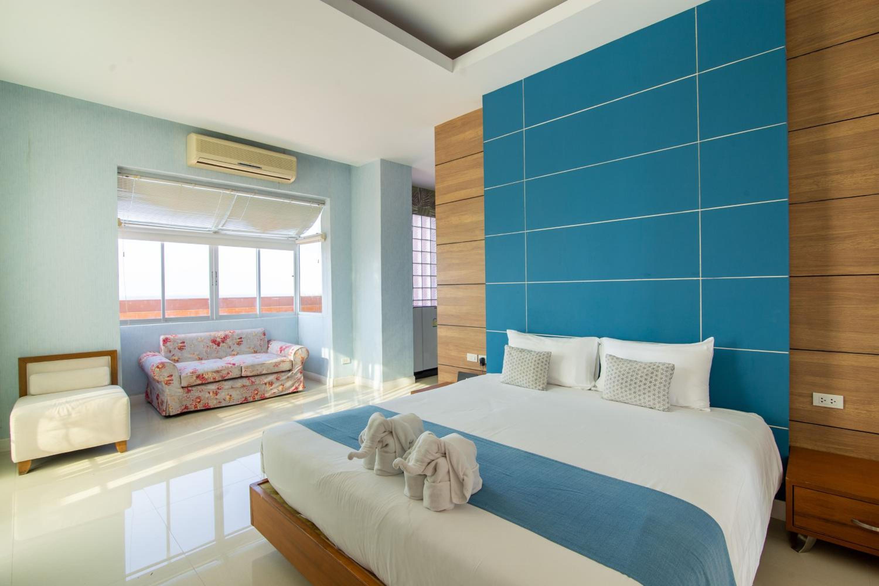 Roof Top, Suite
