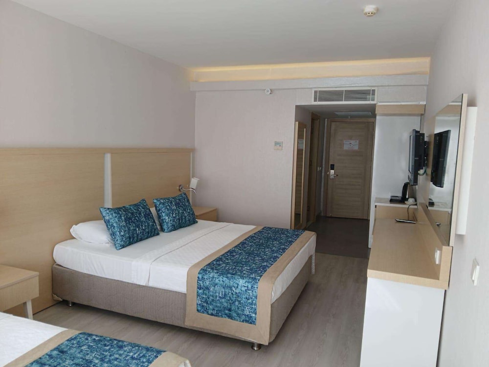 Pirates Park Resort 10/55