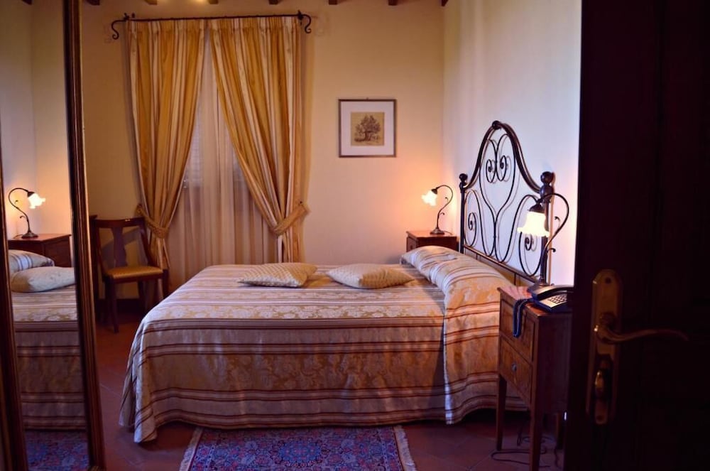 LOCANDA POGGIOLEONE 27/71