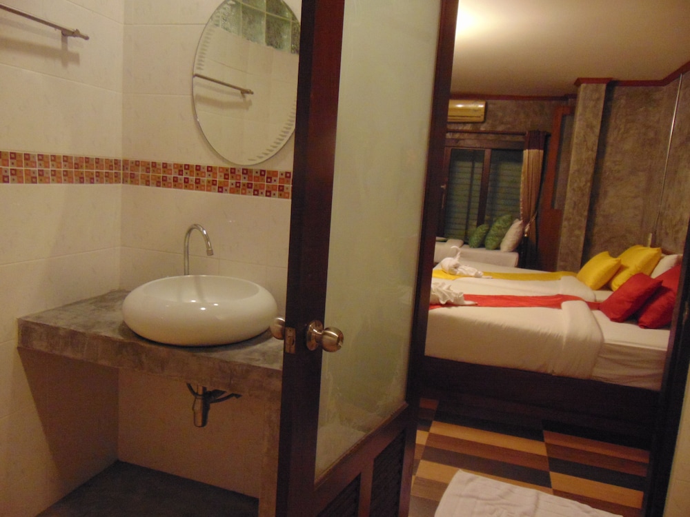 Araya Boutique Hotel 26/69