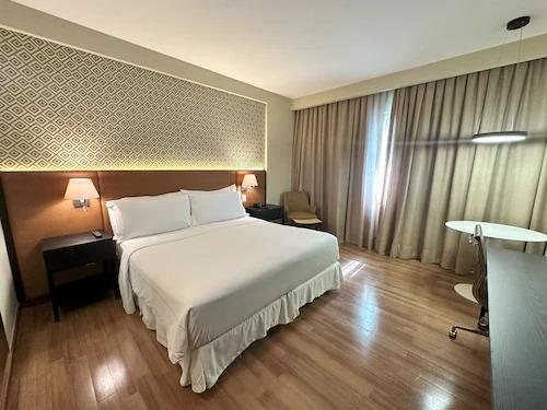 Superior, Double Bed, Street View