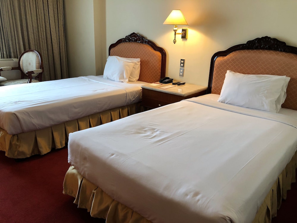 Manila Prince Hotel 11/36