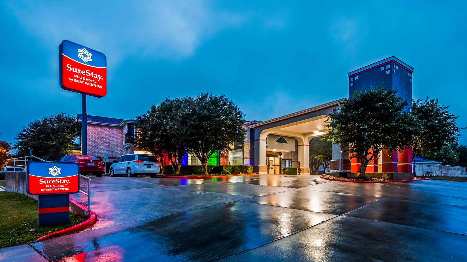 Surestay Plus Hotel By Best Western San Antonio North 281 N 27/28