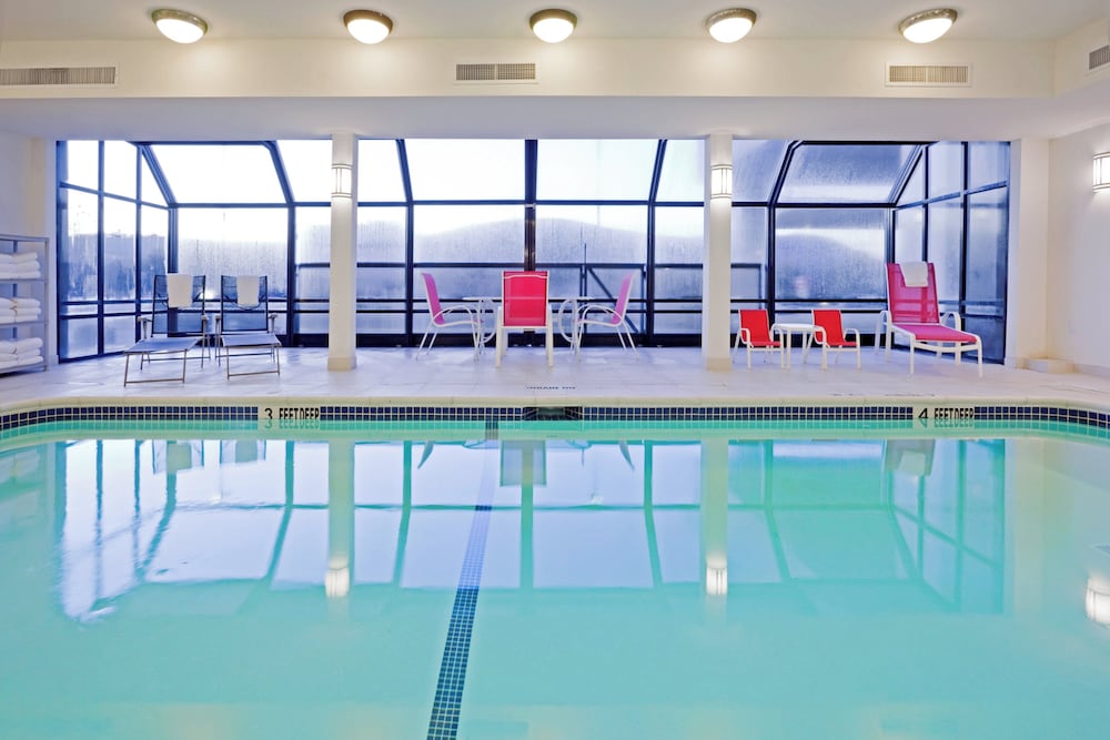 Holiday Inn Express Fishkill-Mid Hudson Valley 43/71