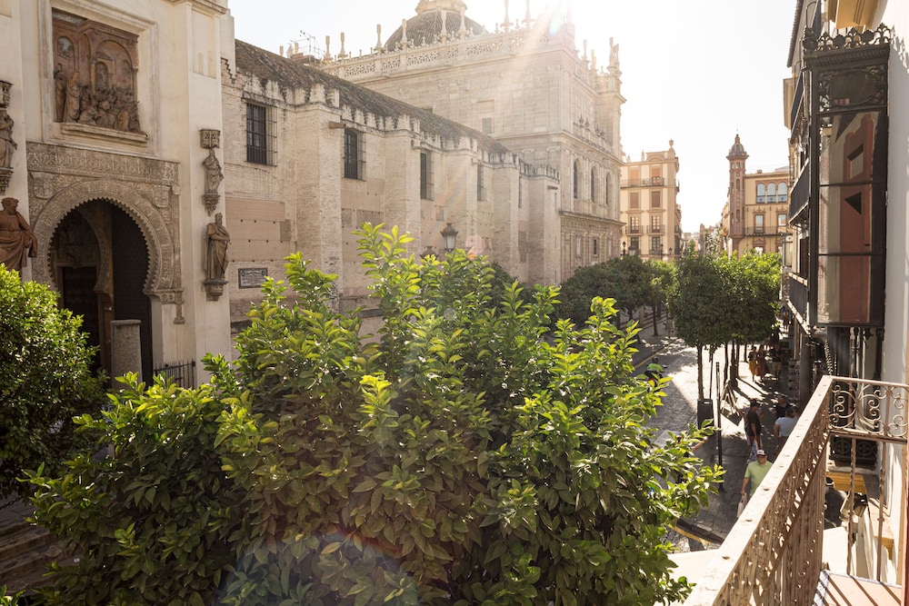 Apartamentos Puerta Catedral Sevilla 53/58