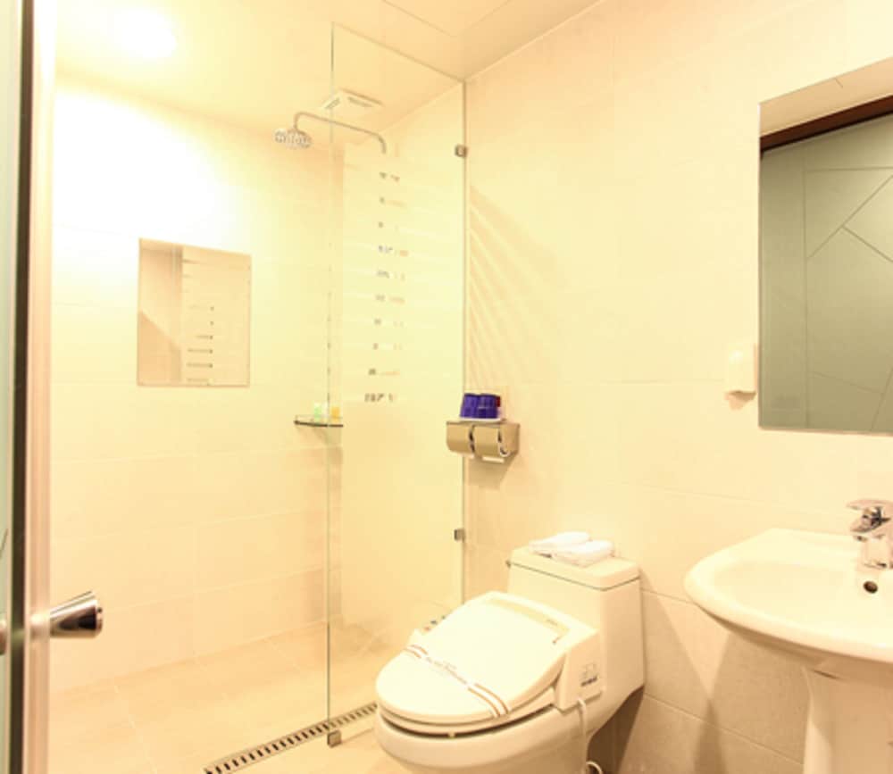 ROSANA BOUTIQUE HOTEL 59/62