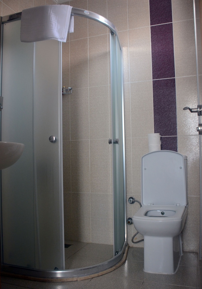 Dikelya Otel 49/50