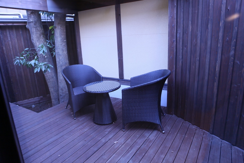 Ryokan Wakaba 32/42