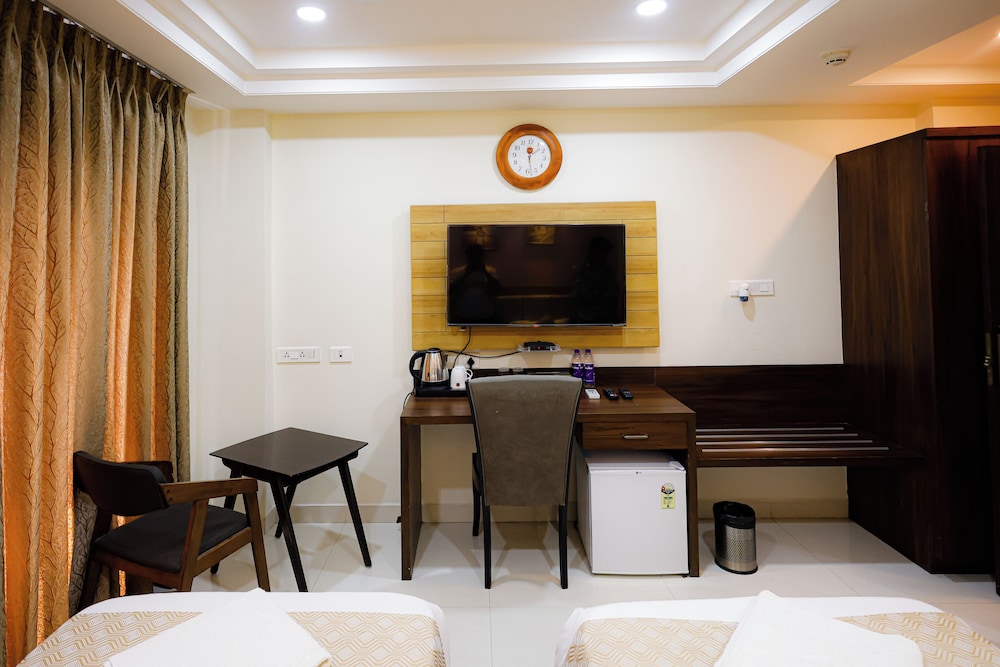 M Square Hotel 36/40