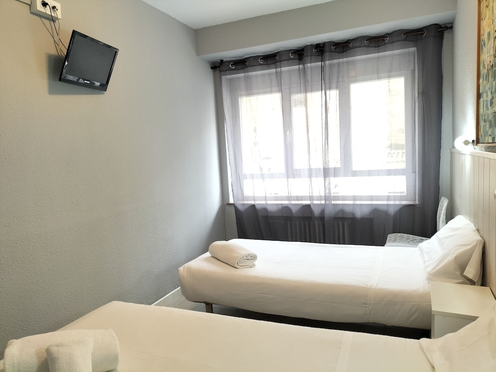 Hostal Albero 6/26
