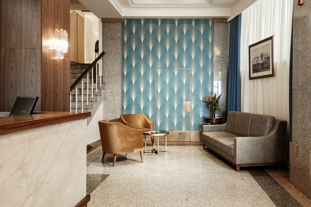The Diplomat Hotel 28/47