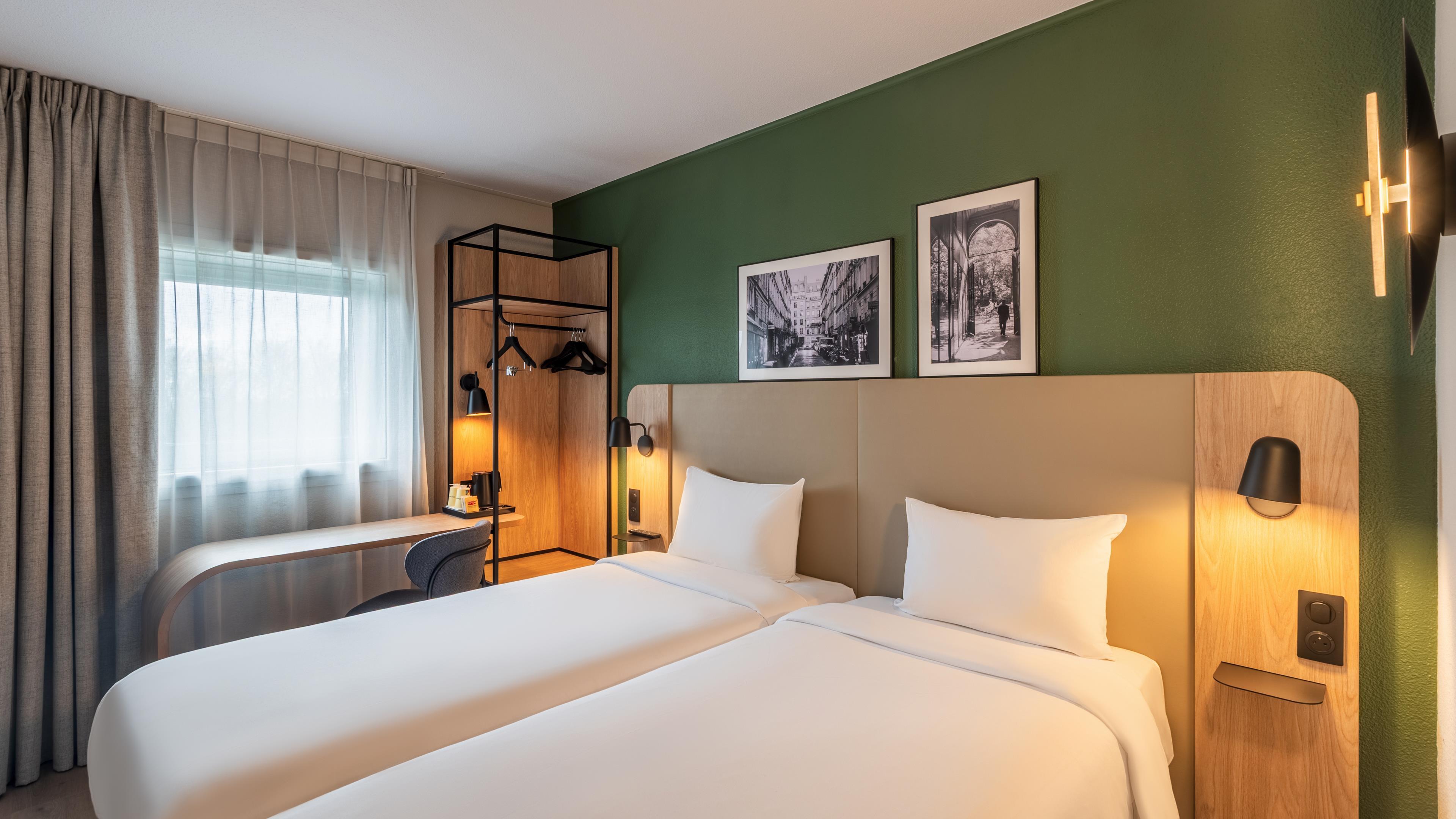 Next Generation, Twin Beds