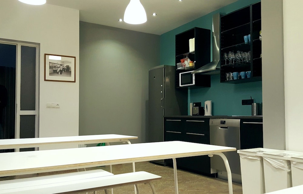 Lækur Hostel 20/28
